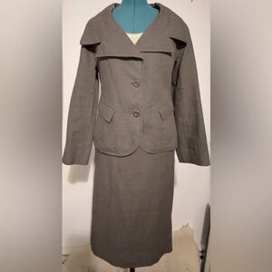 ISDA & Co. Designer Isda Funari. Jacket and Skirt Suit. PEACE Style.